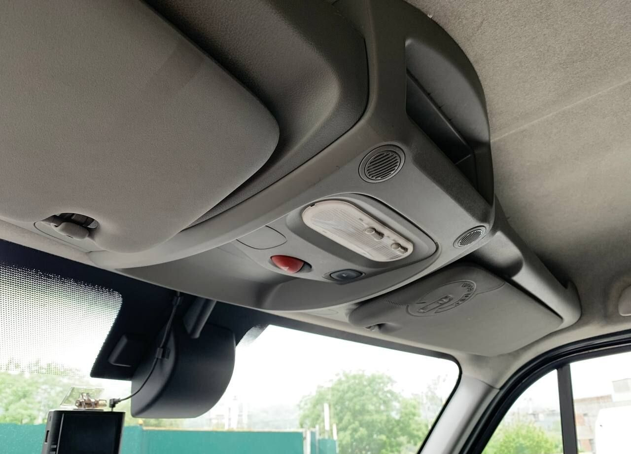 Фургон с закрытым кузовом Renault Master промтоварный, 2019: фото 21