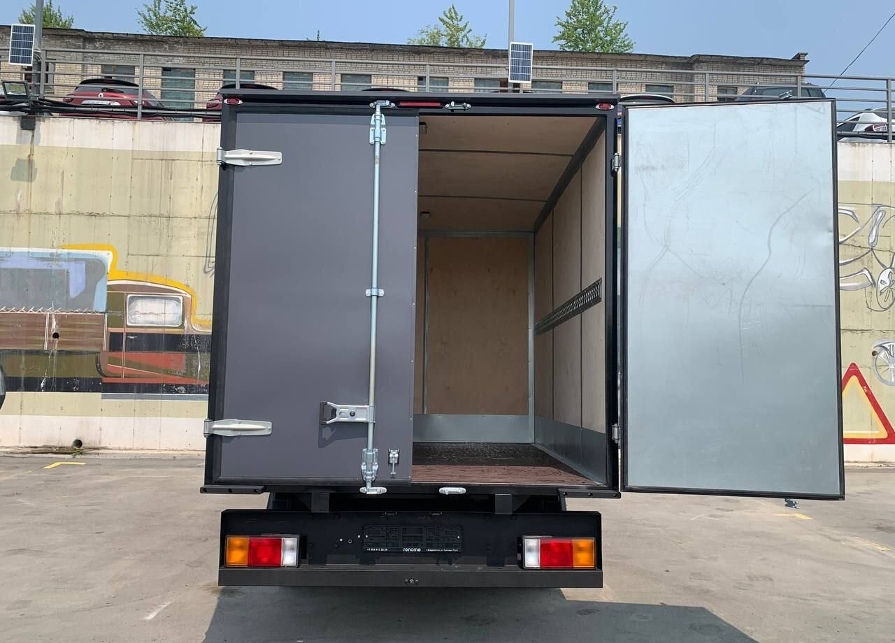 Фургон с закрытым кузовом Renault Master промтоварный, 2019: фото 7