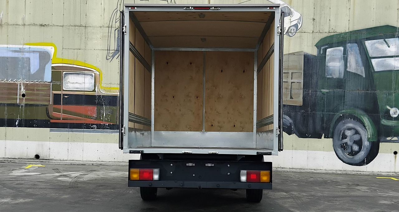 Фургон с закрытым кузовом Renault Master промтоварный, 2020: фото 8