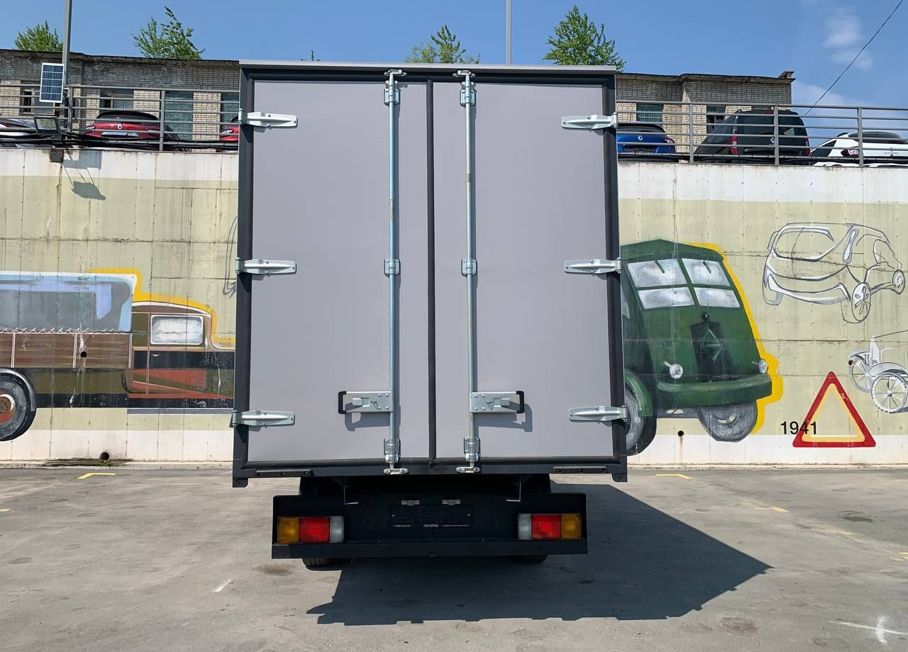 Тентованный фургон Renault Master тентованный, 2019: фото 6