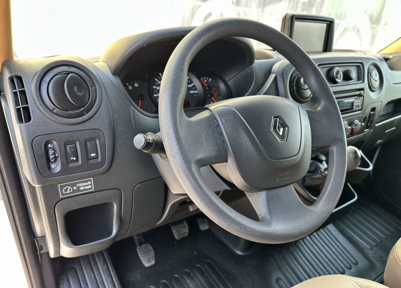 Тентованный фургон Renault Master тентованный, 2019: фото 13 Тентованный фургон Renault Master тентованный, 2019: фото 13