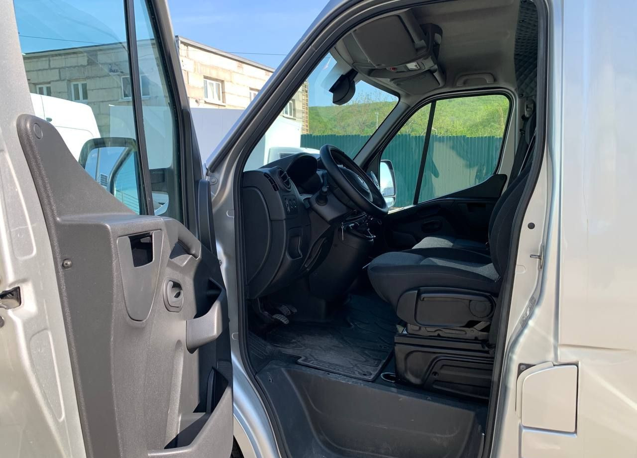 Тентованный фургон Renault Master тентованный, 2019: фото 11 Тентованный фургон Renault Master тентованный, 2019: фото 11