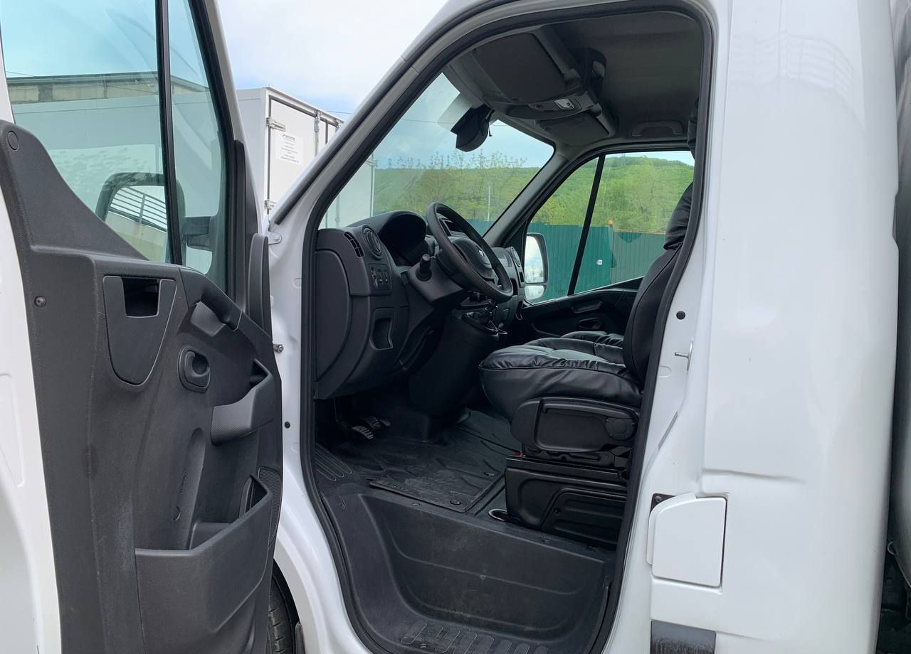 Тентованный фургон Renault Master тентованный, 2019: фото 12 Тентованный фургон Renault Master тентованный, 2019: фото 12