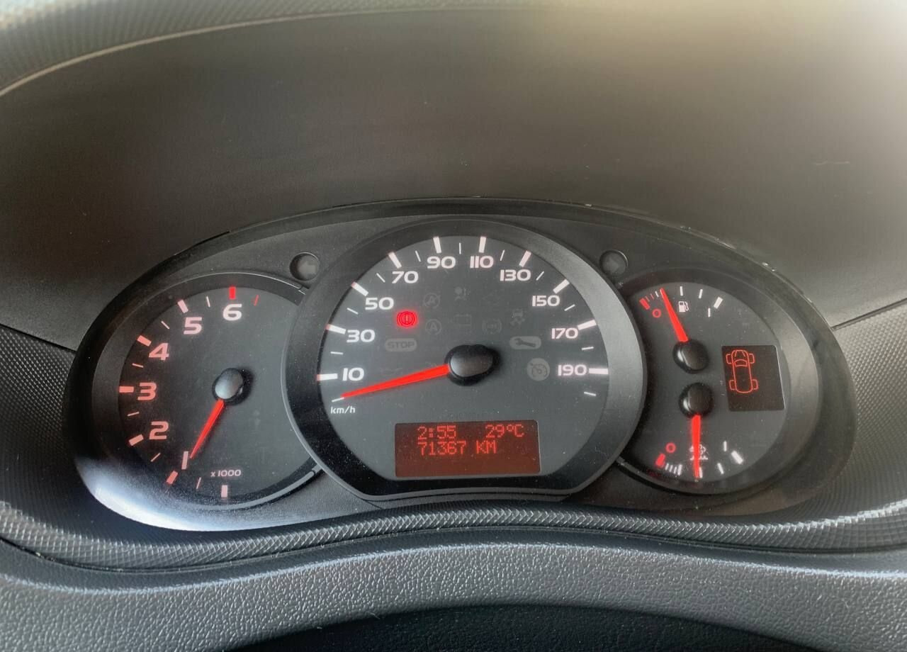 Тентованный фургон Renault Master тентованный, 2019: фото 17