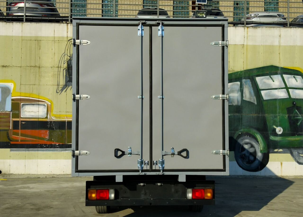Тентованный фургон Renault Master тентованный, 2019: фото 6