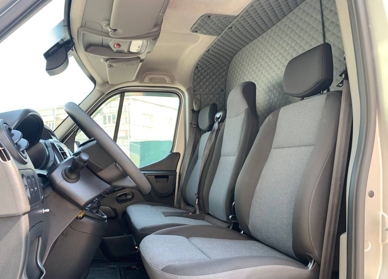 Тентованный фургон Renault Master тентованный, 2019: фото 14