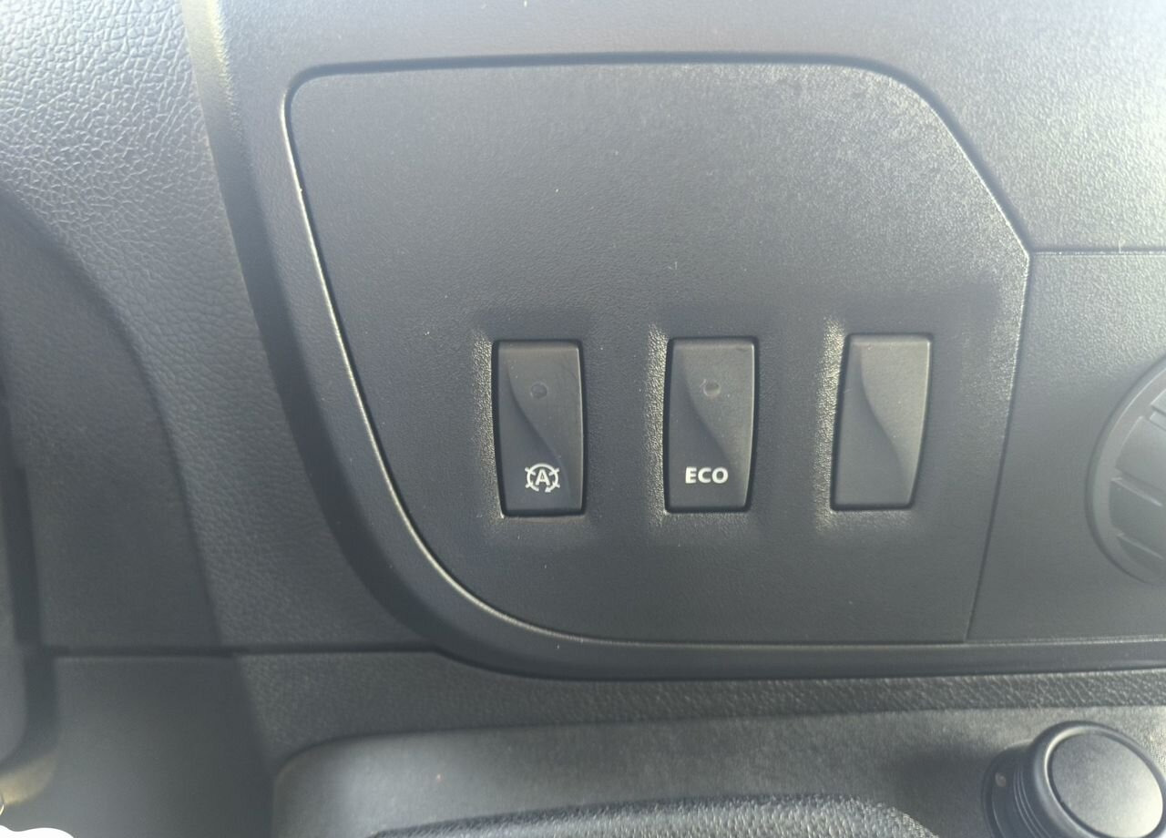 Тентованный фургон Renault Master тентованный, 2019: фото 28 Тентованный фургон Renault Master тентованный, 2019: фото 28