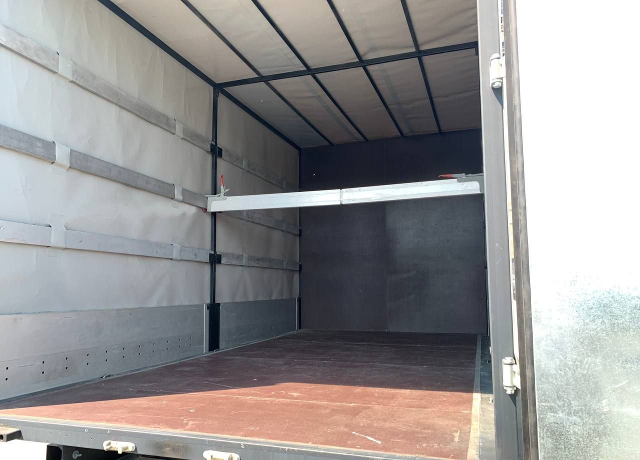 Тентованный фургон Renault Master тентованный, 2019: фото 10