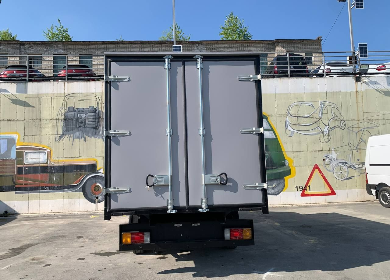 Тентованный фургон Renault Master тентованный, 2019: фото 6 Тентованный фургон Renault Master тентованный, 2019: фото 6