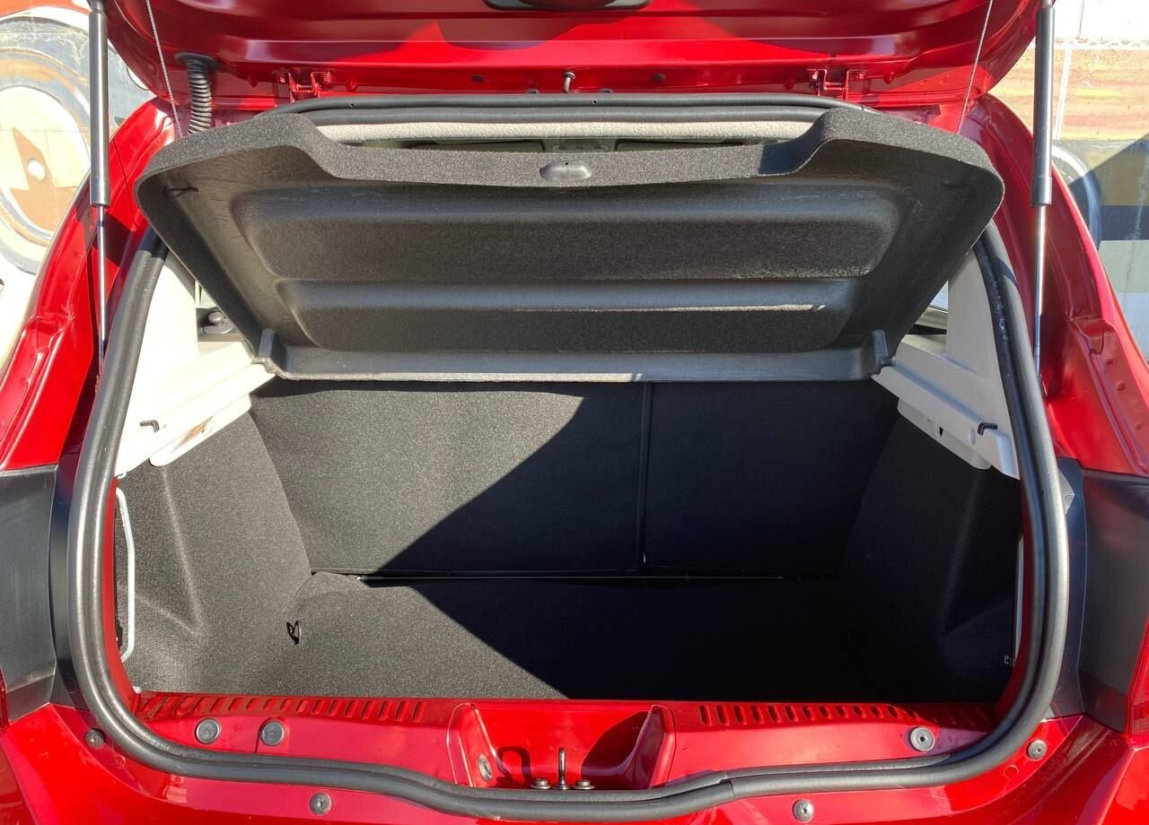 Легковой автомобиль Renault Sandero Stepway 1.6 CVT, 2022Новый: фото 7 Легковой автомобиль Renault Sandero Stepway 1.6 CVT, 2022Новый: фото 7