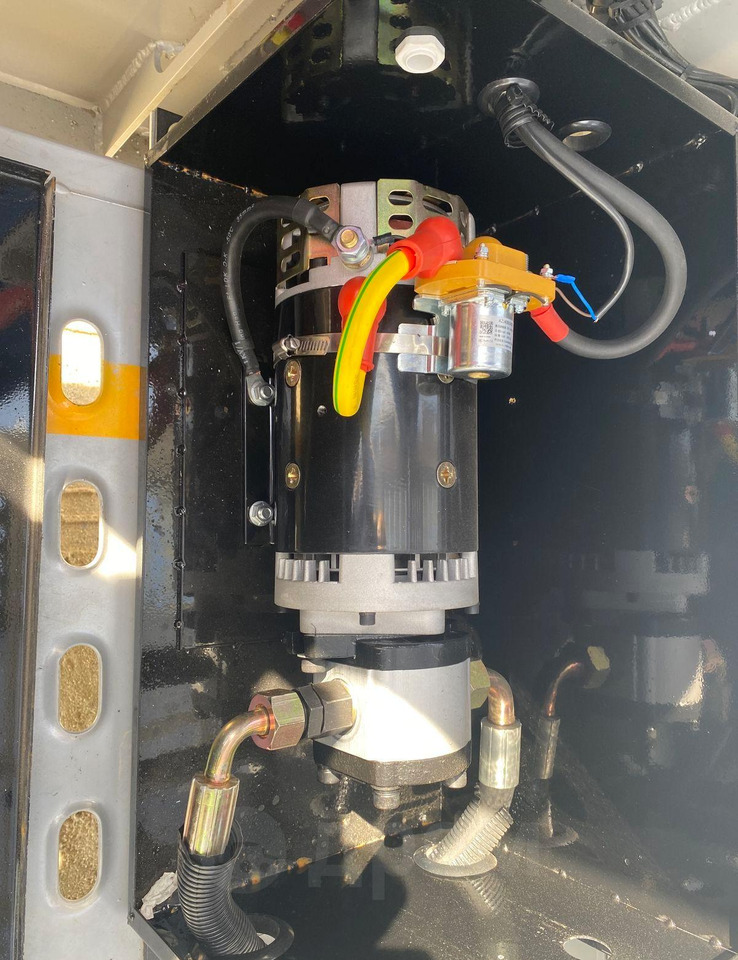 Новый Полуприцеп-автовоз Amur LYR-9600JS: фото 7