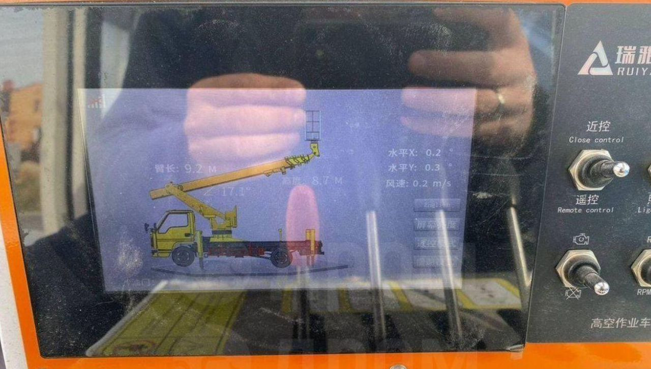 Новый Грузовик с подъемником Автовышка Isuzu Giga 45 метров: фото 10