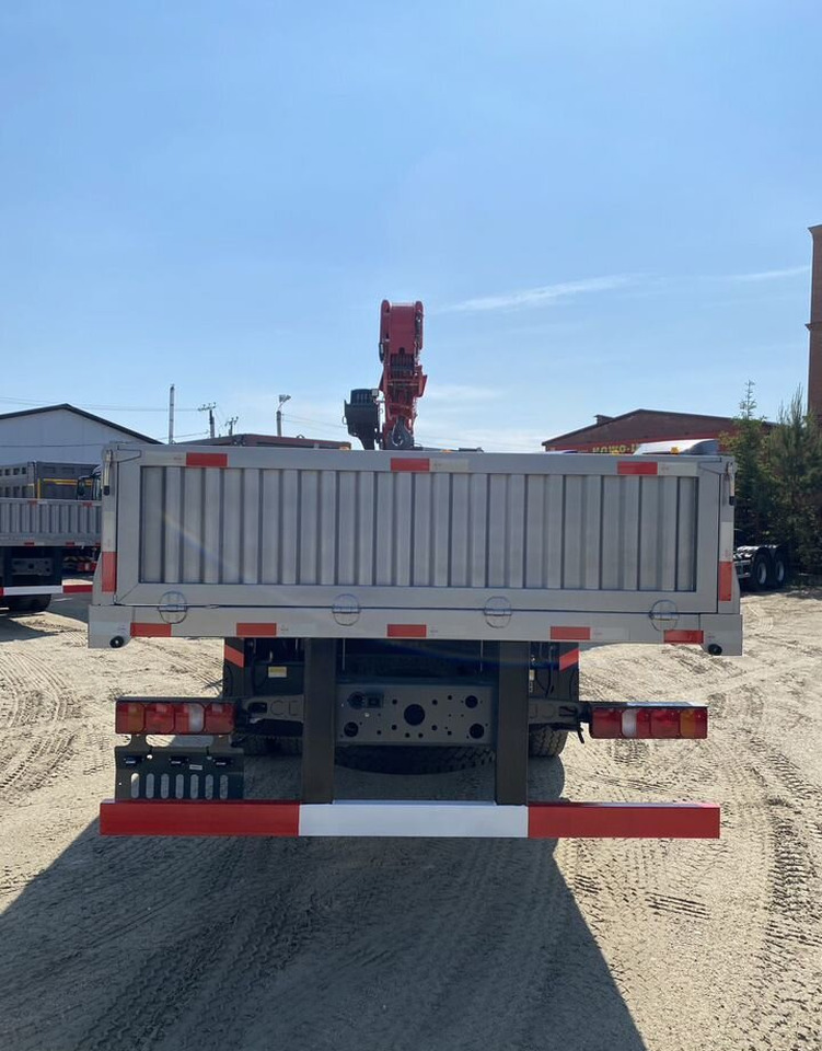 Новый Бортовой грузовик/ Платформа, Автоманипулятор Бортовой грузовик Howo T5G с КМУ XCMG, 2024: фото 7