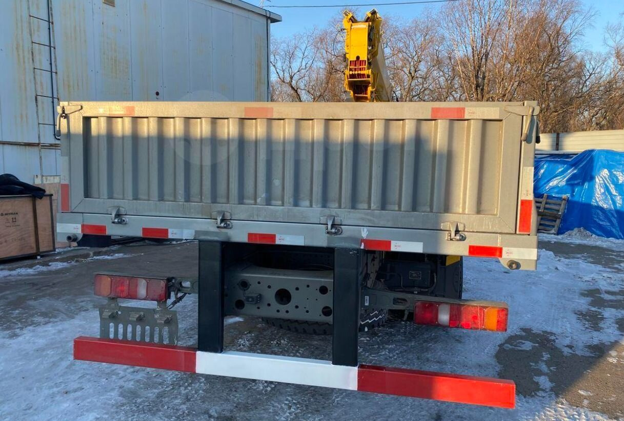 Новый Бортовой грузовик/ Платформа, Автоманипулятор Бортовой грузовик Howo T5G с КМУ XCMG, 2024: фото 7