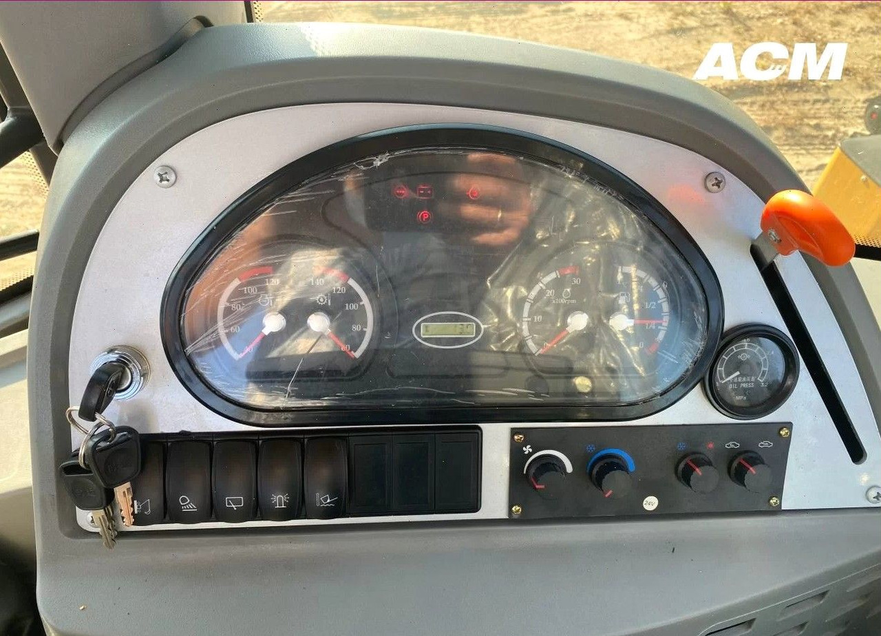 Новый Экскаватор-погрузчик Экскаватор-погрузчик XGMA / XIAGONG XG 765H-4TX, 2024: фото 14 Новый Экскаватор-погрузчик Экскаватор-погрузчик XGMA / XIAGONG XG 765H-4TX, 2024: фото 14