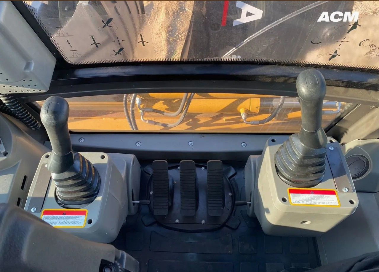 Новый Экскаватор-погрузчик Экскаватор-погрузчик XGMA / XIAGONG XG 765H-4TX, 2024: фото 7 Новый Экскаватор-погрузчик Экскаватор-погрузчик XGMA / XIAGONG XG 765H-4TX, 2024: фото 7