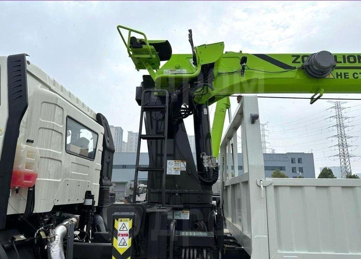 Новый Автоманипулятор FAW J6: фото 7