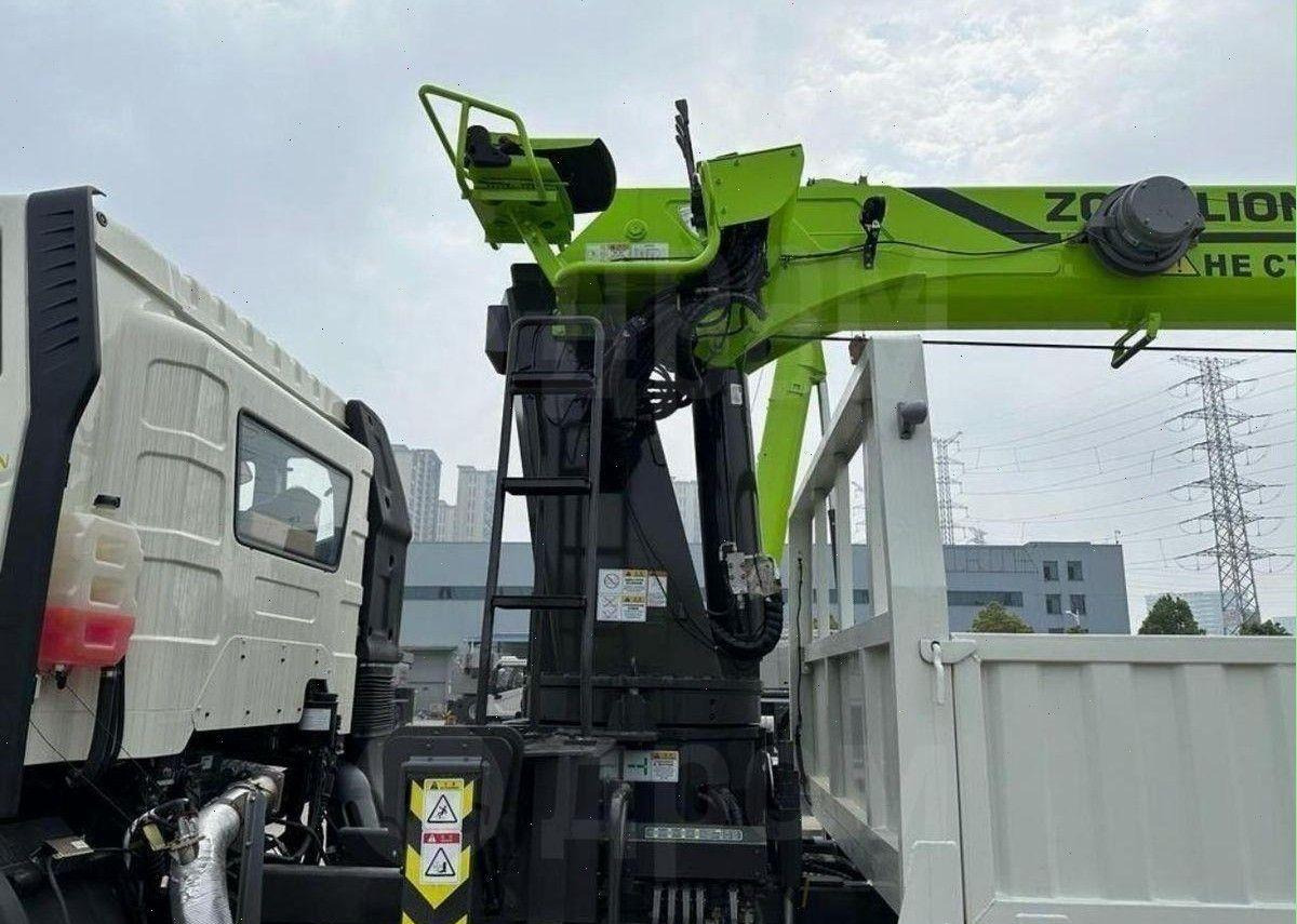 Новый Автоманипулятор FAW J6: фото 6