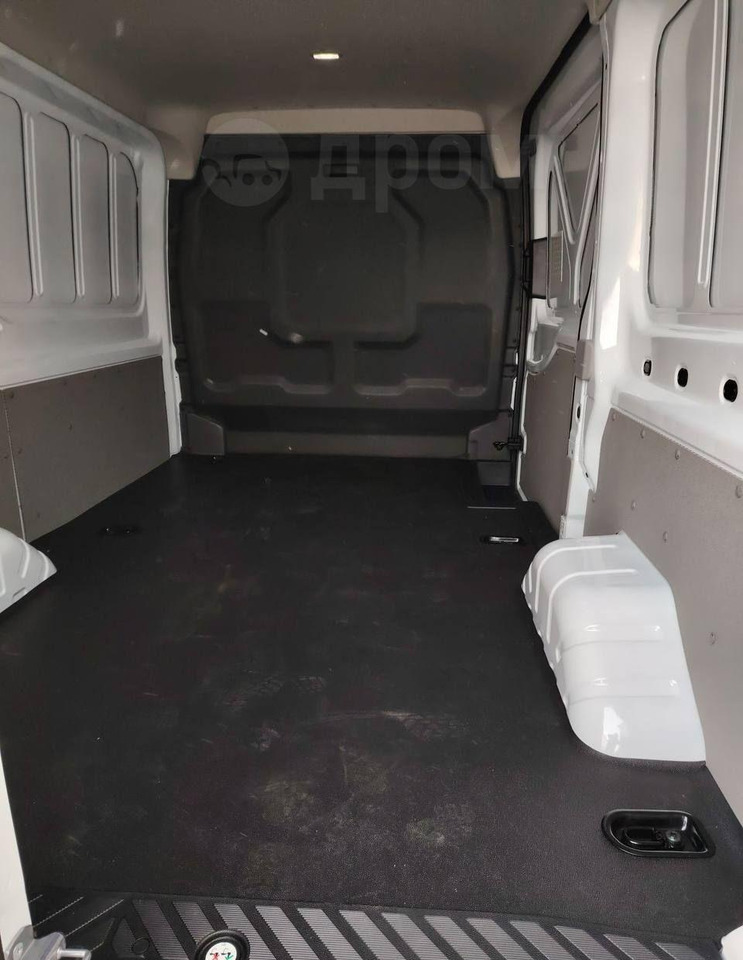 Ford Transit - Цельнометаллический фургон: фото 3 Ford Transit - Цельнометаллический фургон: фото 3