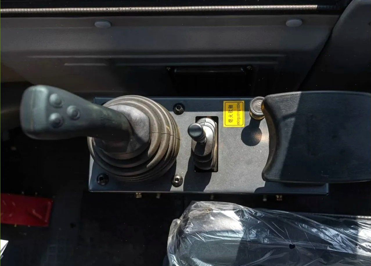 Фронтальный погрузчик XGMA / XIAGONG XG931N, 2024 - Колёсный погрузчик: фото 4 Фронтальный погрузчик XGMA / XIAGONG XG931N, 2024 - Колёсный погрузчик: фото 4