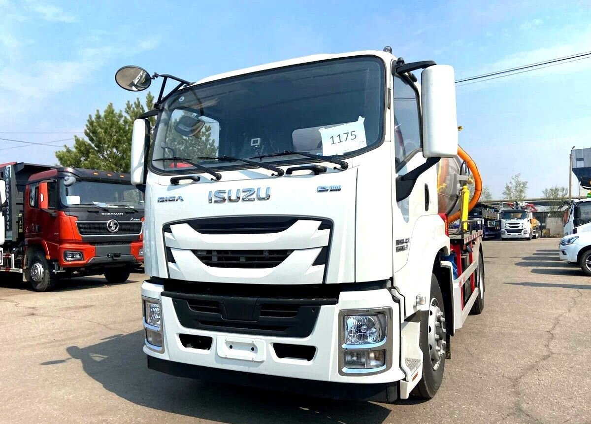 Илосос isuzu 4X2 дв 151KW бочка 10М3 насос 360М 3 - Ассенизатор: фото 2 Илосос isuzu 4X2 дв 151KW бочка 10М3 насос 360М 3 - Ассенизатор: фото 2