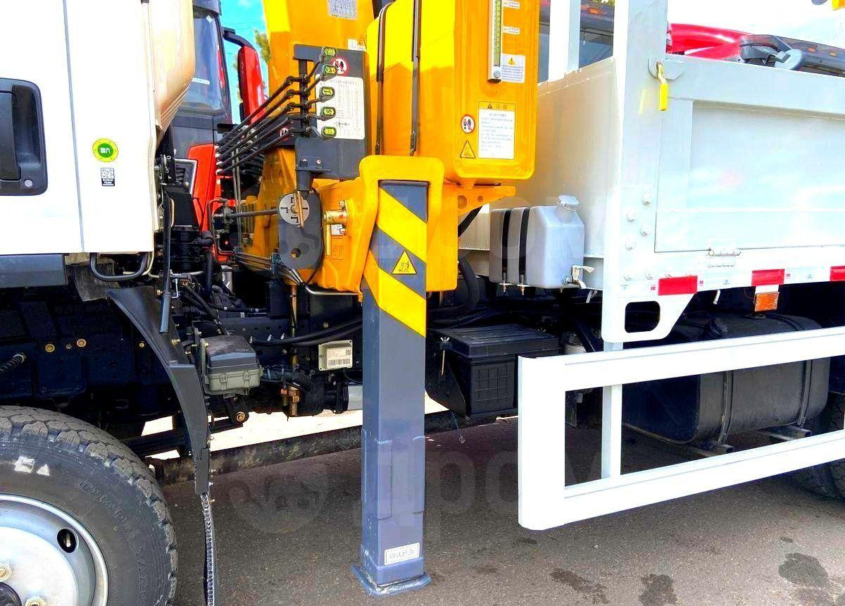 Новый Автоманипулятор Isuzu Elf: фото 10 Новый Автоманипулятор Isuzu Elf: фото 10