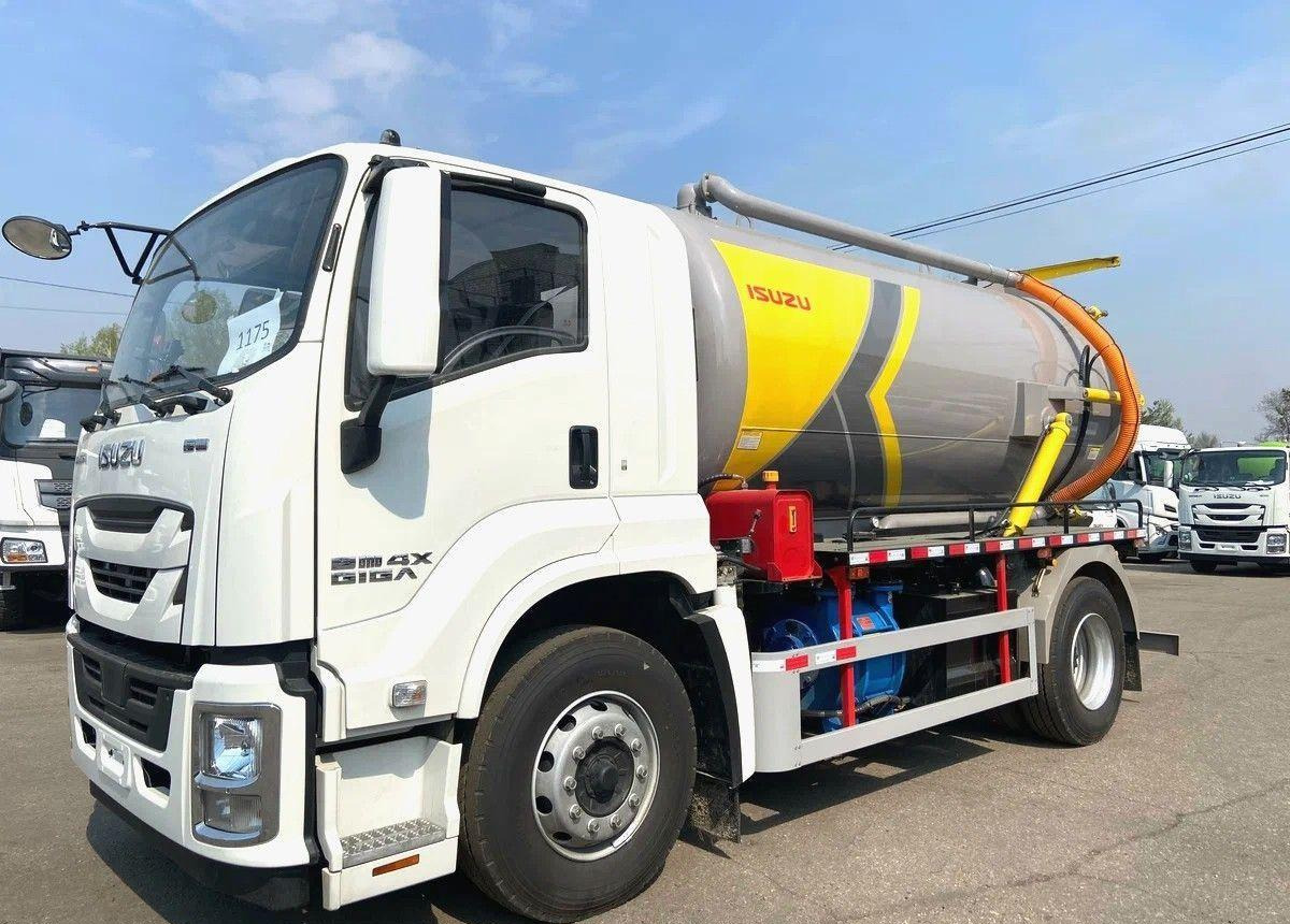 Isuzu Giga - Ассенизатор: фото 3 Isuzu Giga - Ассенизатор: фото 3