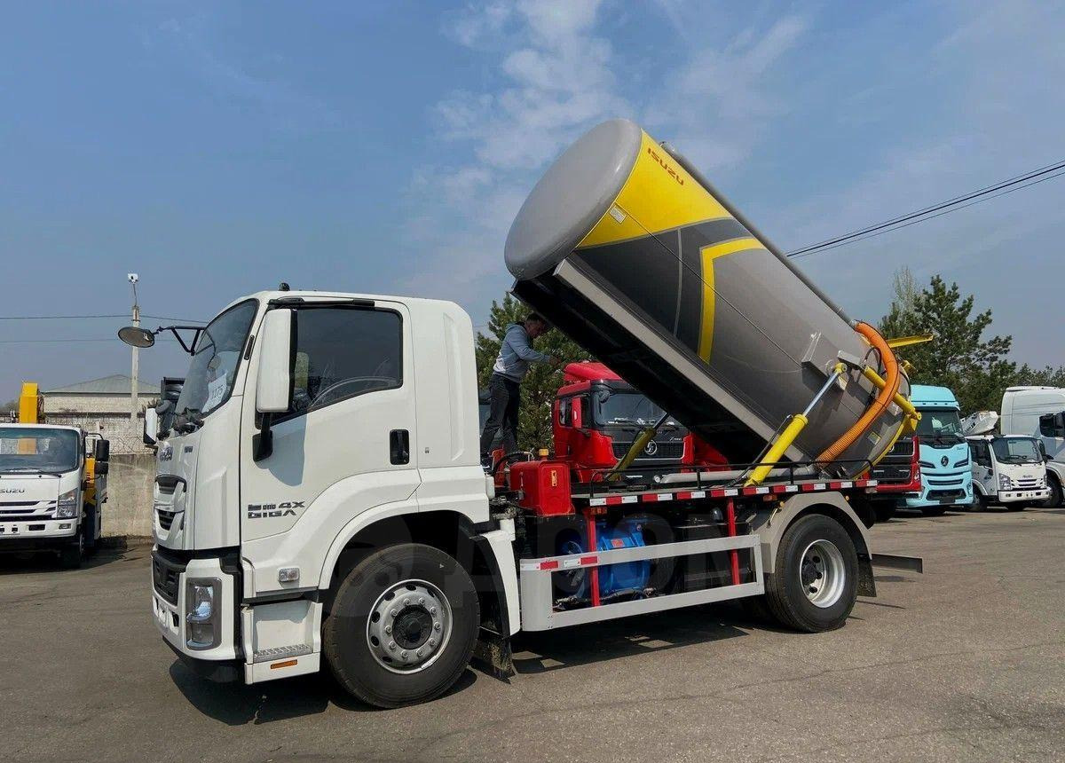 Isuzu Giga - Ассенизатор: фото 4 Isuzu Giga - Ассенизатор: фото 4