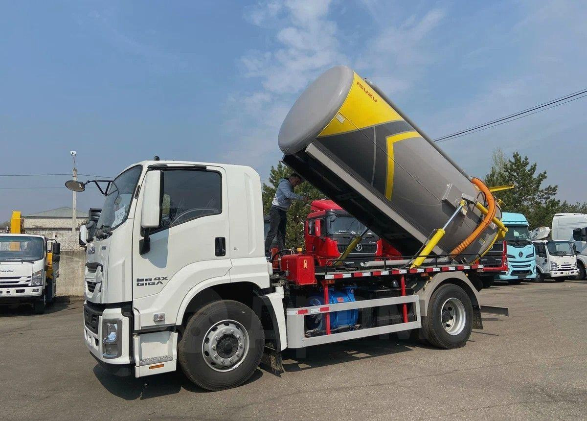 Isuzu Giga - Ассенизатор: фото 4 Isuzu Giga - Ассенизатор: фото 4