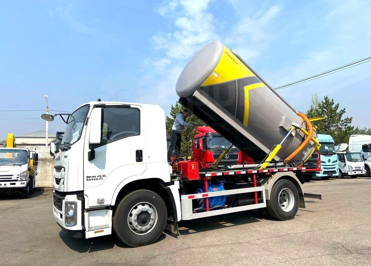 Isuzu Giga - Ассенизатор: фото 4 Isuzu Giga - Ассенизатор: фото 4
