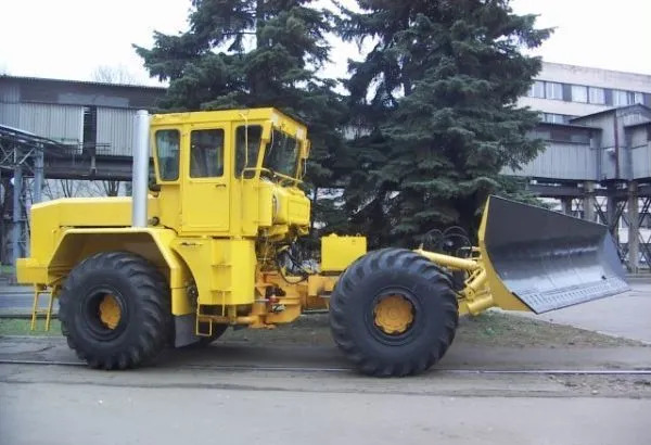 Колёсный бульдозер Кировец К-703МА-ДМ15, 2024 - Бульдозер: фото 4 Колёсный бульдозер Кировец К-703МА-ДМ15, 2024 - Бульдозер: фото 4