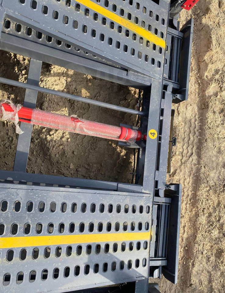 Новый Полуприцеп-автовоз Luxuda LZC9405BG: фото 6