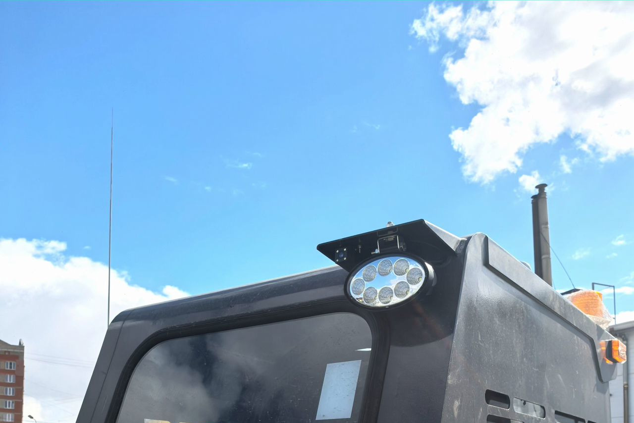 Новый Мини-погрузчик с бортовым поворотом Мини-погрузчик XFANG X850, 2025: фото 11 Новый Мини-погрузчик с бортовым поворотом Мини-погрузчик XFANG X850, 2025: фото 11