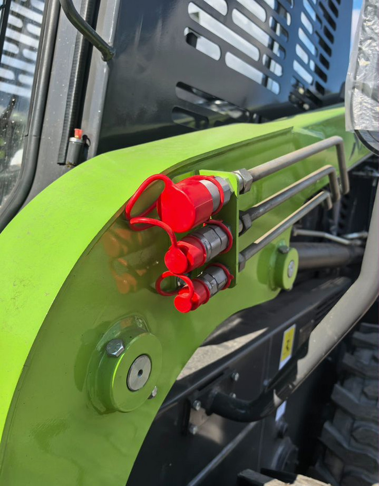 Новый Мини-погрузчик с бортовым поворотом Мини-погрузчик XFANG X850, 2025: фото 11 Новый Мини-погрузчик с бортовым поворотом Мини-погрузчик XFANG X850, 2025: фото 11