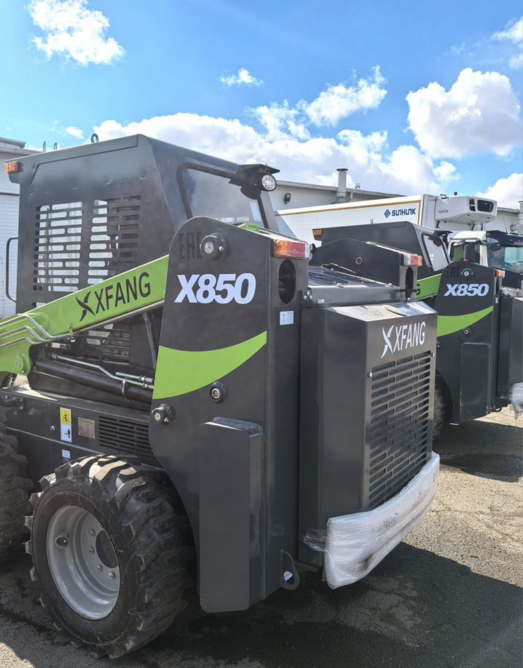 Новый Мини-погрузчик с бортовым поворотом Мини-погрузчик XFANG X850, 2025: фото 8 Новый Мини-погрузчик с бортовым поворотом Мини-погрузчик XFANG X850, 2025: фото 8