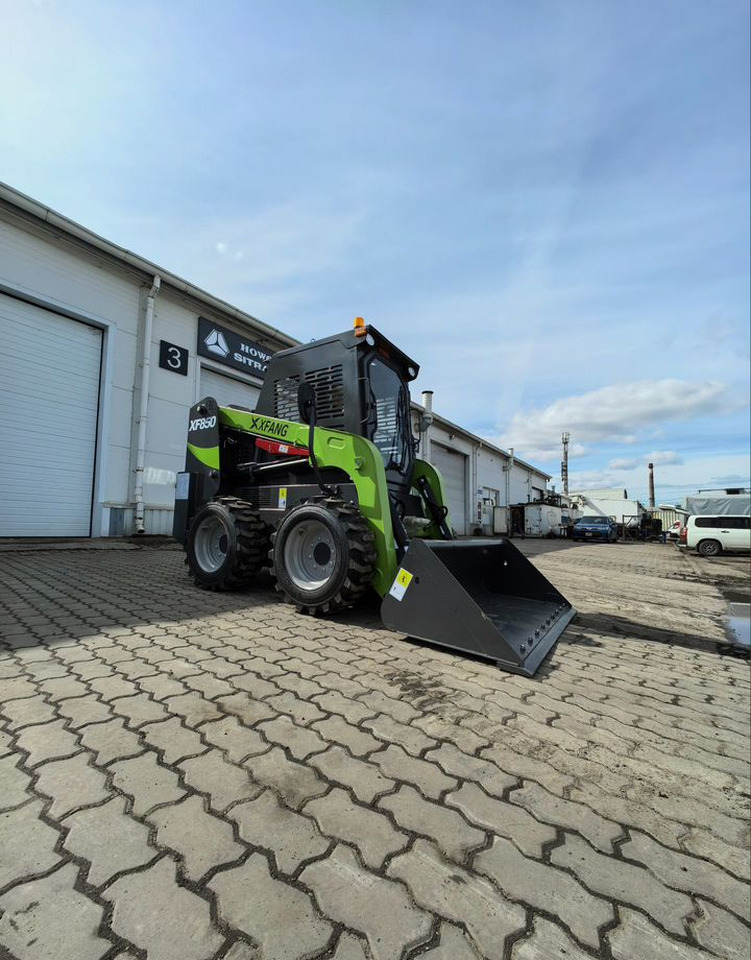 Новый Мини-погрузчик с бортовым поворотом Мини-погрузчик XFANG XF850, 2025: фото 8 Новый Мини-погрузчик с бортовым поворотом Мини-погрузчик XFANG XF850, 2025: фото 8