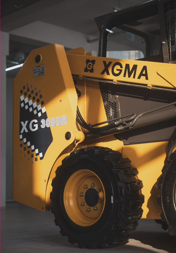 Мини-погрузчик XGMA / XIAGONG XG3080, 2024 - Мини-погрузчик с бортовым поворотом: фото 3 Мини-погрузчик XGMA / XIAGONG XG3080, 2024 - Мини-погрузчик с бортовым поворотом: фото 3