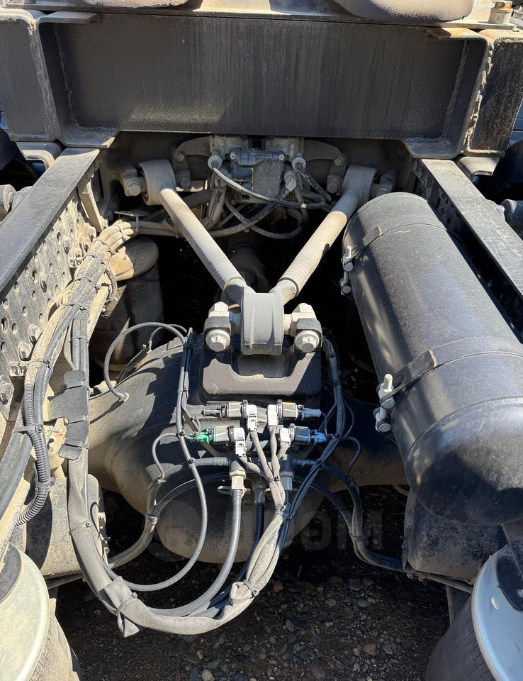 Тягач Mercedes-Benz Actros: фото 9