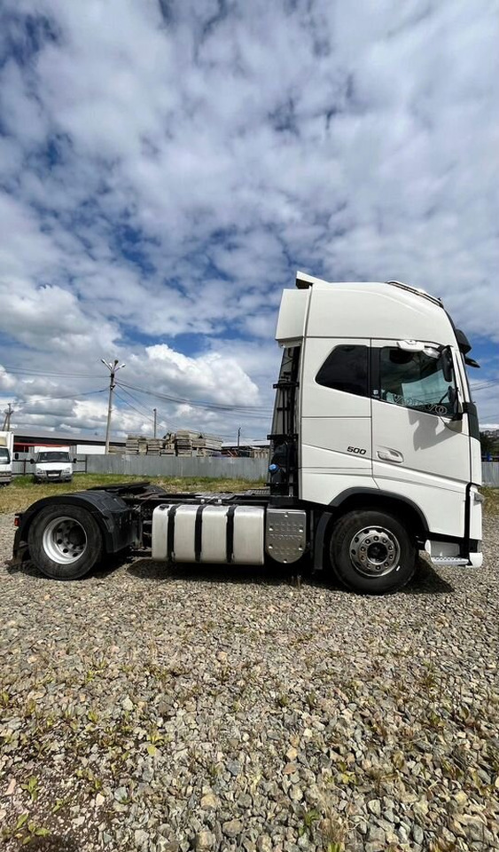 Volvo FH, 2017 - Тягач: фото 2 Volvo FH, 2017 - Тягач: фото 2