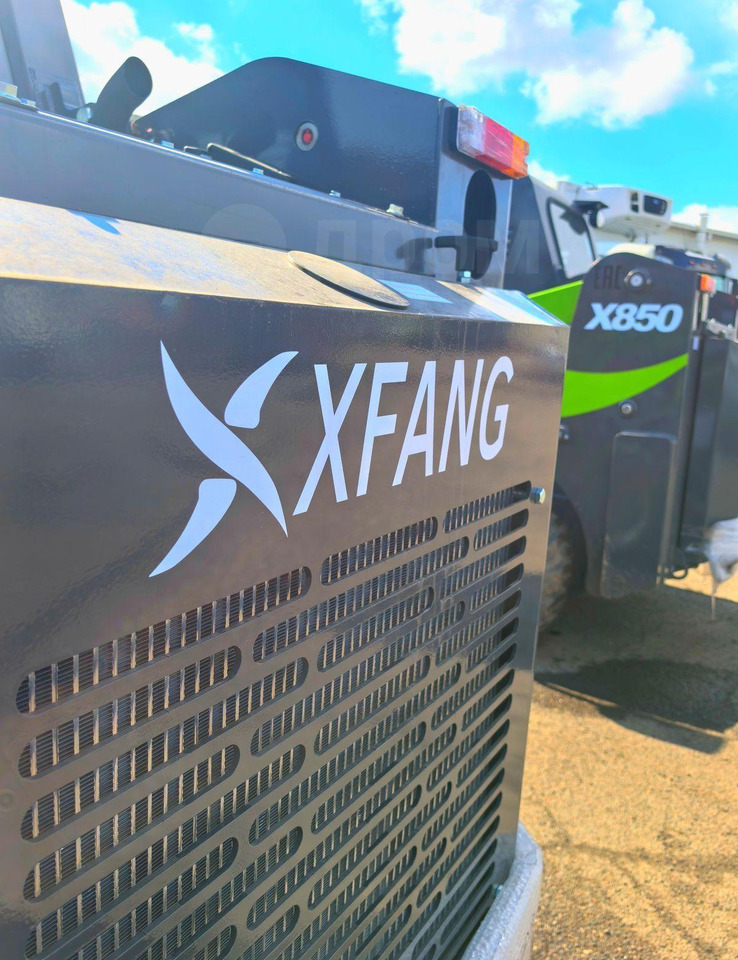 Новый Мини-погрузчик с бортовым поворотом XFANG X850: фото 8
