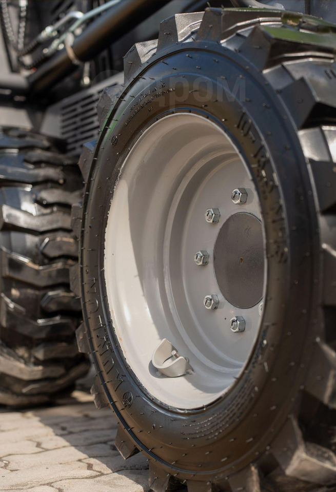 Новый Мини-погрузчик с бортовым поворотом XFANG XF850: фото 12