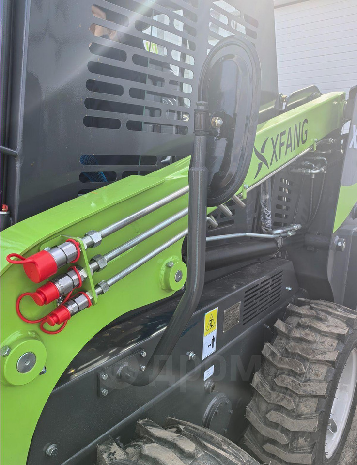 Новый Мини-погрузчик с бортовым поворотом XFANG XF850: фото 13