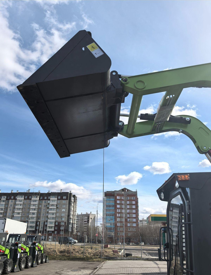 Новый Мини-погрузчик с бортовым поворотом XFANG XF850: фото 7