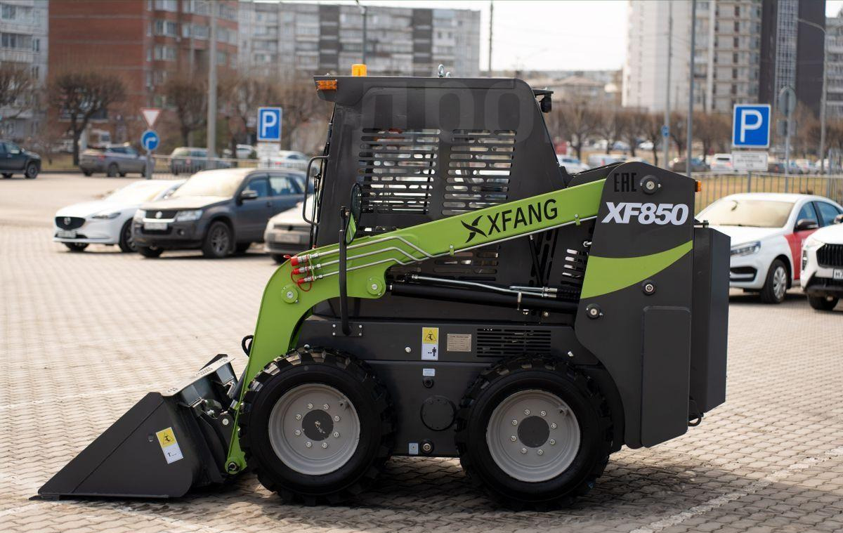 XFANG XF850 - Мини-погрузчик с бортовым поворотом: фото 1 XFANG XF850 - Мини-погрузчик с бортовым поворотом: фото 1