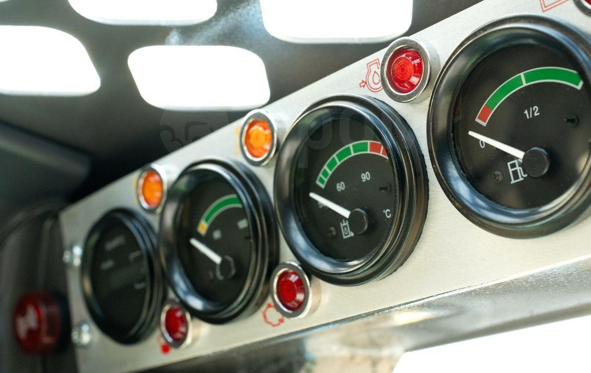 Новый Мини-погрузчик с бортовым поворотом XFANG XF850: фото 11