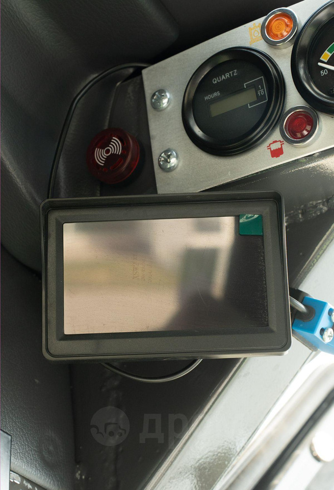 Новый Мини-погрузчик с бортовым поворотом XFANG XF850: фото 18