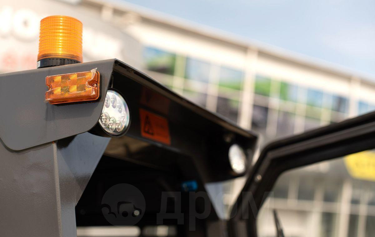 Новый Мини-погрузчик с бортовым поворотом XFANG XF850: фото 14 Новый Мини-погрузчик с бортовым поворотом XFANG XF850: фото 14