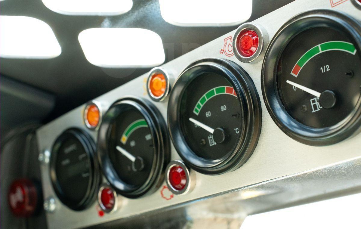 Новый Мини-погрузчик с бортовым поворотом XFANG XF850: фото 9