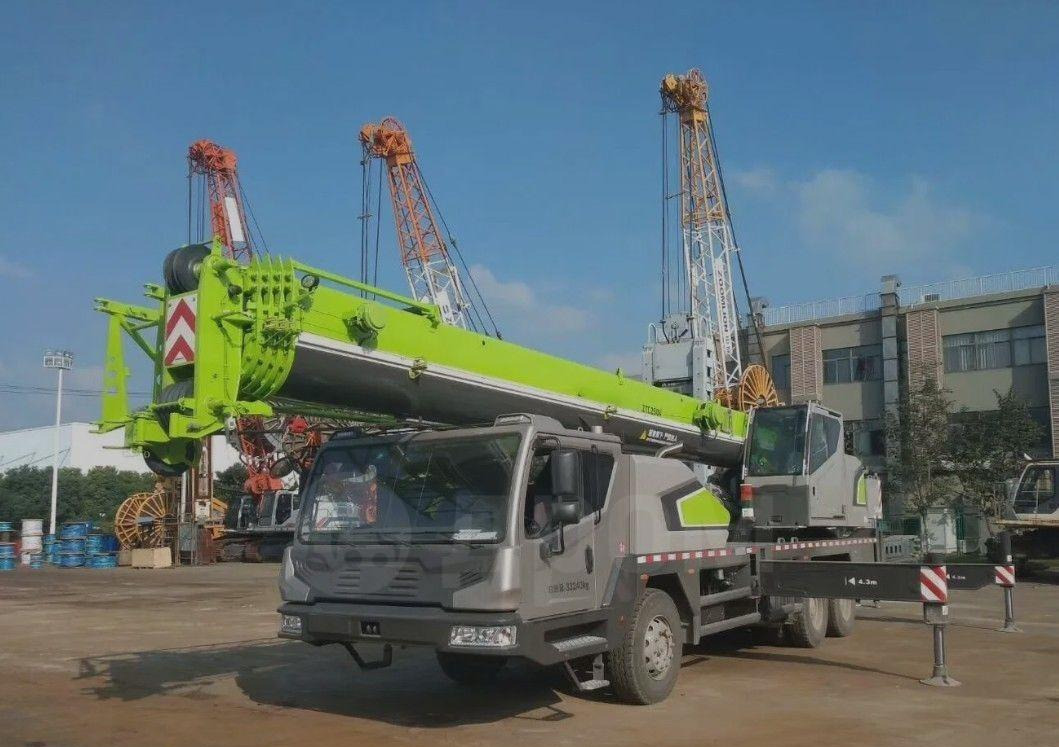 ZOOMLION ZTC250V - Мобильный кран: фото 3 ZOOMLION ZTC250V - Мобильный кран: фото 3