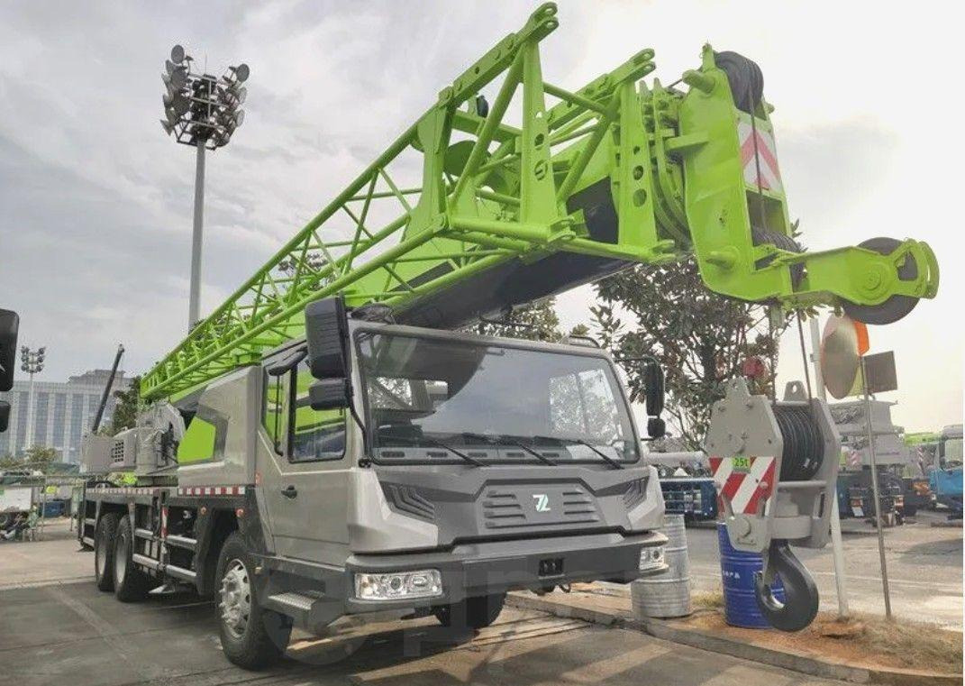 ZOOMLION ZTC250V - Мобильный кран: фото 4 ZOOMLION ZTC250V - Мобильный кран: фото 4